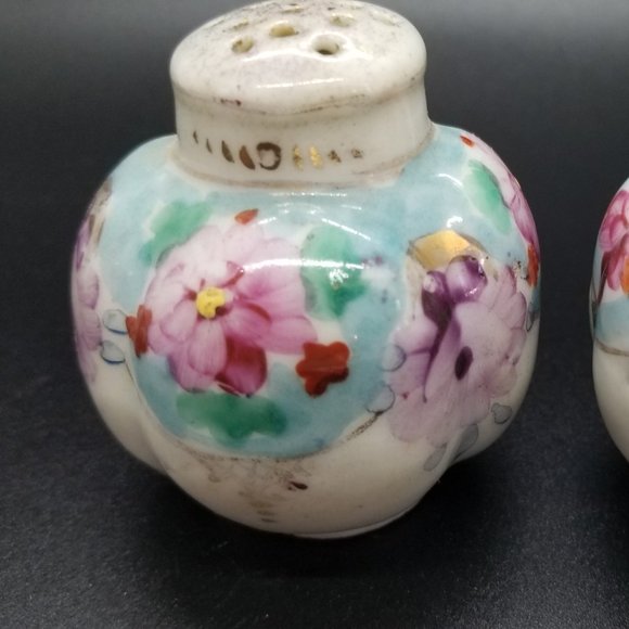 Vintage Hand painted Moriyama Mori-machi Ceramic Salt & Pepper Shakers with Tray - Picture 3 of 7
